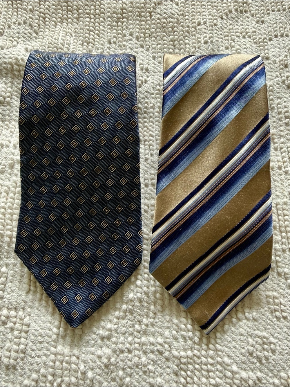 Men’s Neckties 2 Perry Ellis Blue Geometric & Geoffrey Beene Blue-Tan Stripe